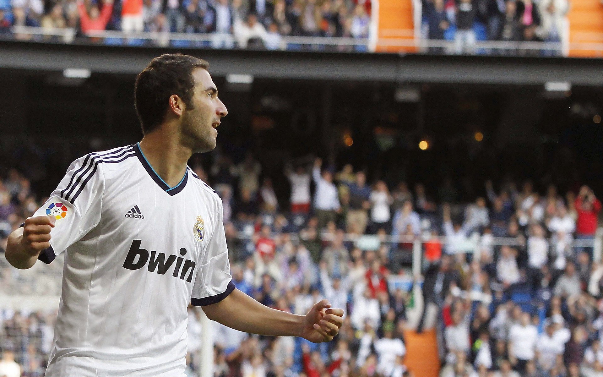 国足惨败东亚杯 热血瞬间成为焦点,东亚杯国足vs韩国回放